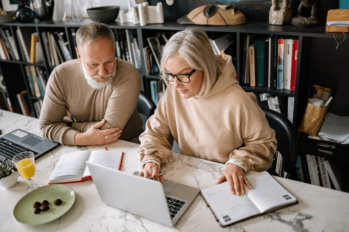 a senior couple is working through Medicare